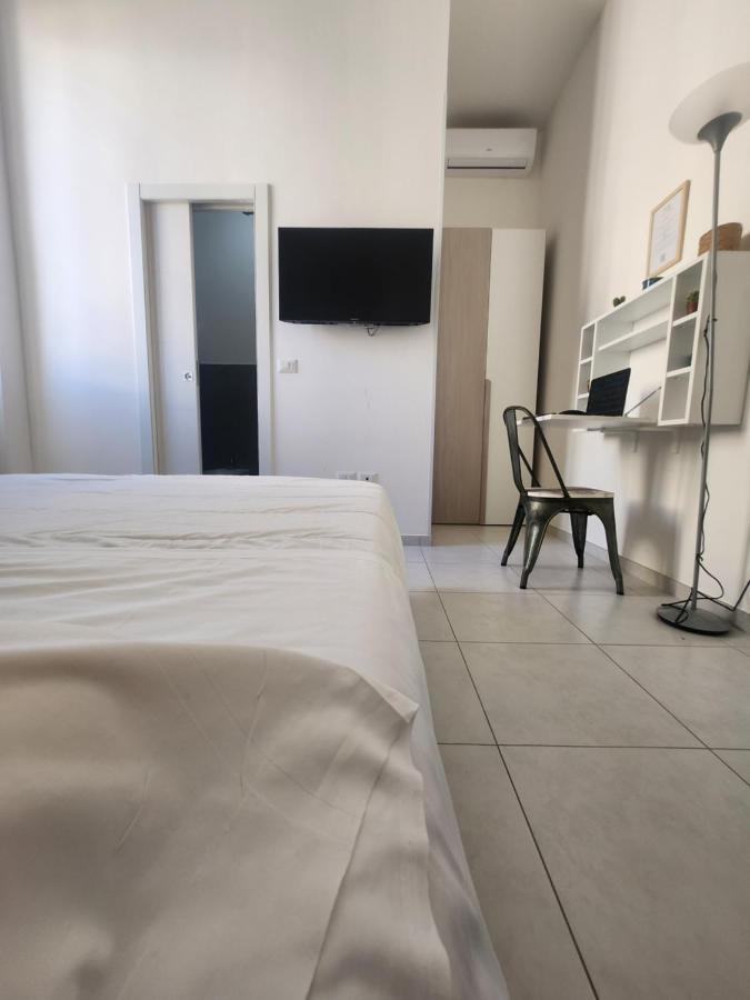 Hotel Dimora Rudiae Lecce Exterior foto